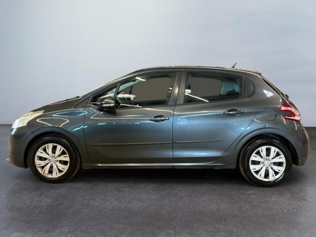 Peugeot 208 image 4