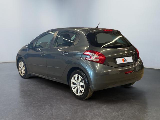Peugeot 208 image 7