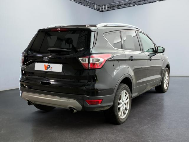 Ford Kuga image 3