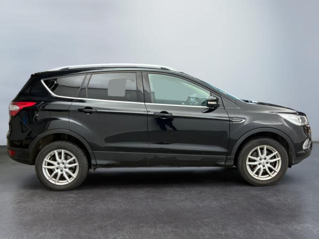 Ford Kuga image 8