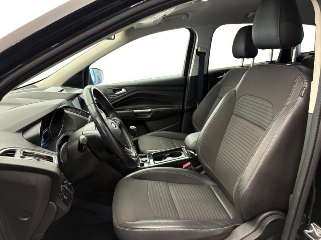 Ford Kuga image 4
