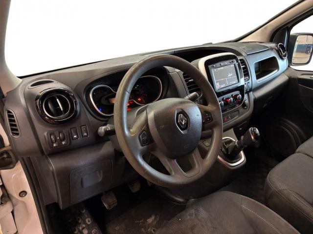 Renault Trafic image 1