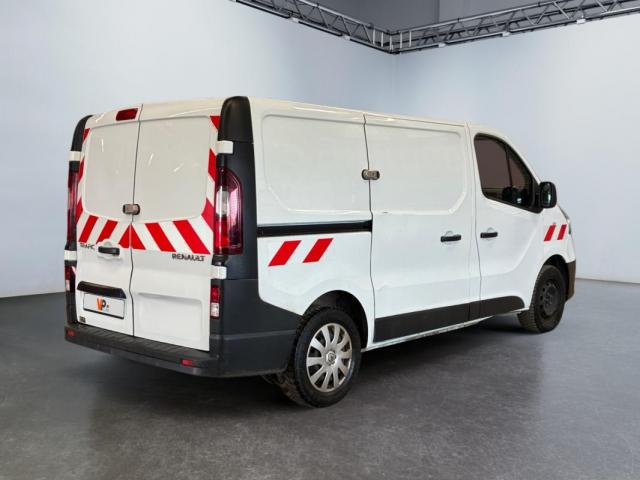 Renault Trafic image 8