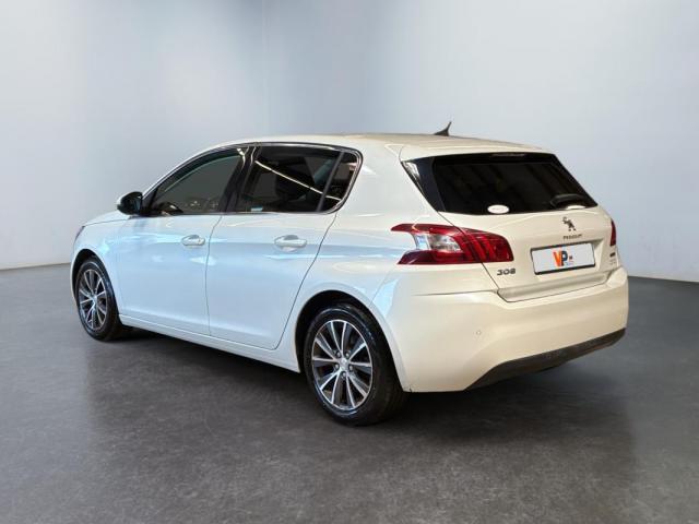 Peugeot 308 image 2