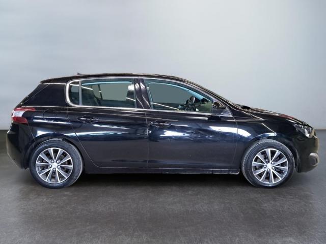 Peugeot 308 image 7
