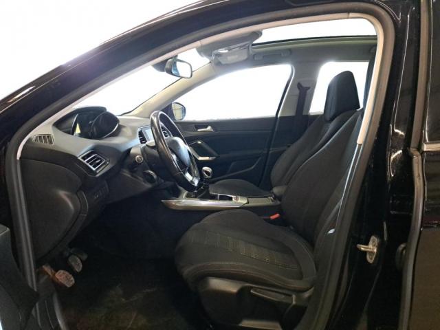 Peugeot 308 image 9