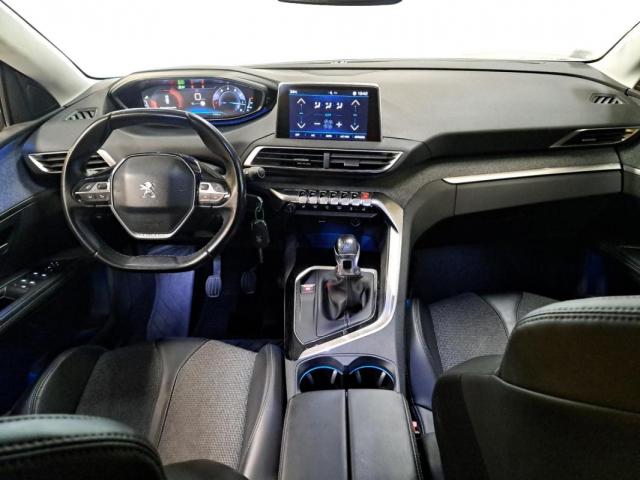 Peugeot 5008 image 3