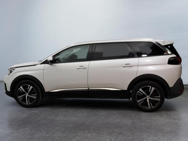 Peugeot 5008 image 6