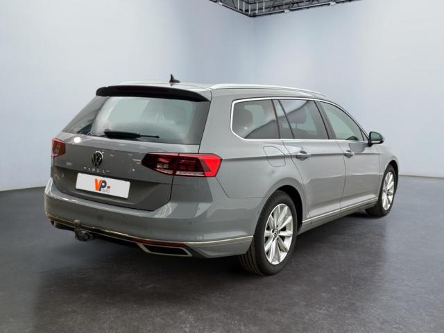 Volkswagen Passat Sw image 7