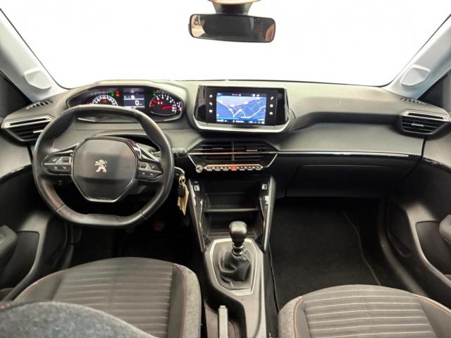 Peugeot 208 image 6