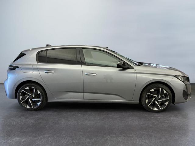 Peugeot 308 image 2