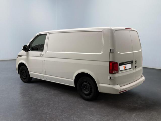Volkswagen Transporter image 2