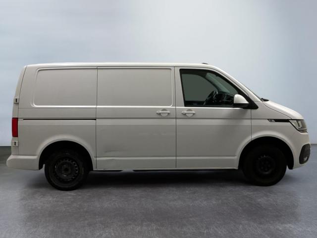 Volkswagen Transporter image 9