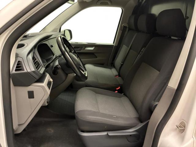 Volkswagen Transporter image 3