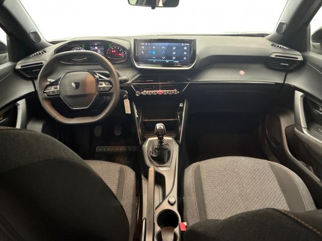 Peugeot 2008 image 3