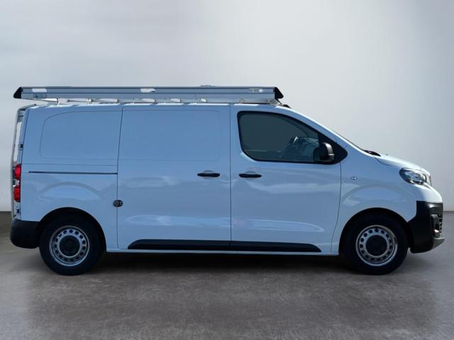 Peugeot Expert image 1
