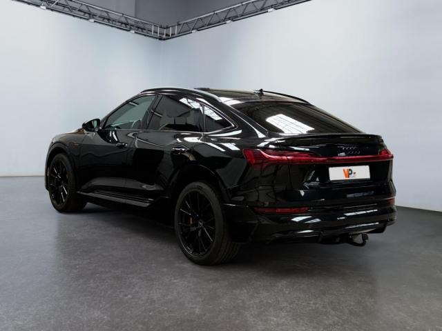 Audi E-Tron image 6