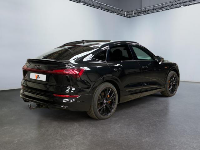 Audi E-Tron image 1