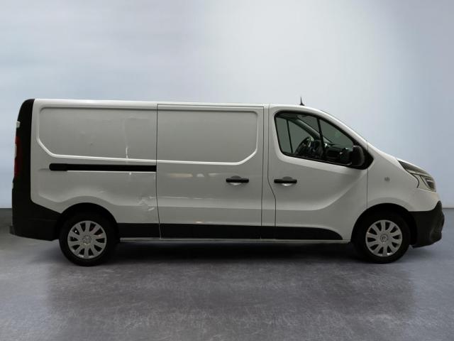 Renault Trafic image 1