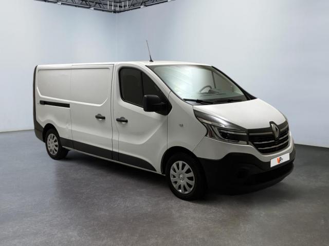 Renault Trafic image 2
