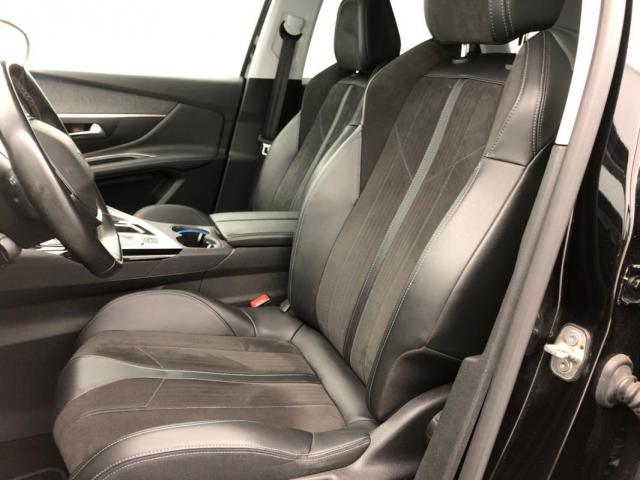 Peugeot 3008 image 8