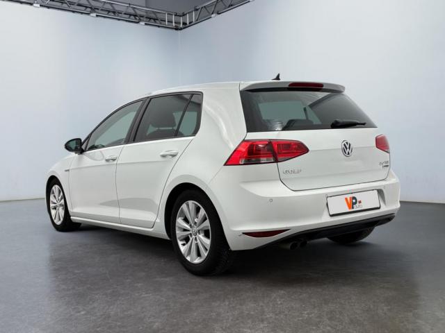 Volkswagen Golf image 9