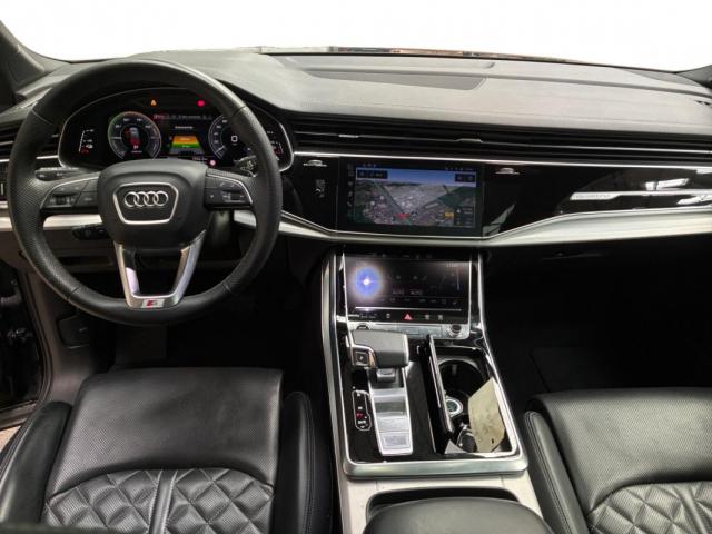 Audi Q7 image 7