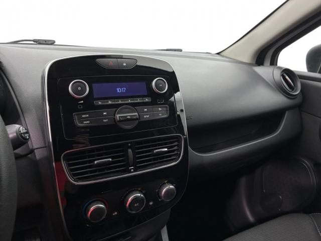 Renault Clio image 8