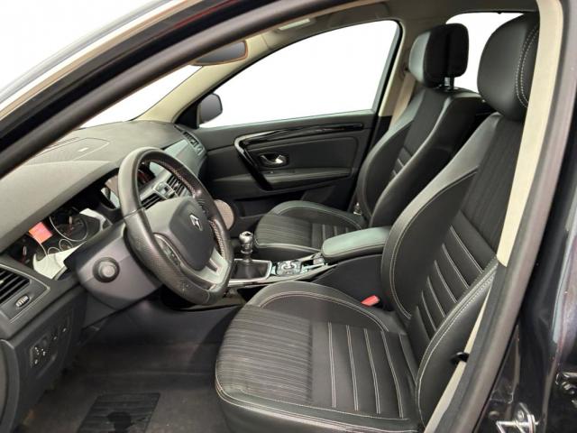 Renault Laguna image 1
