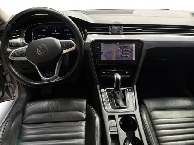 Volkswagen Passat image 2