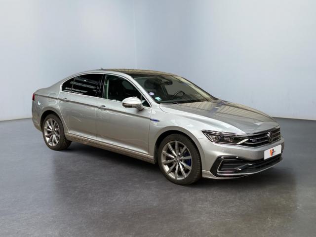 Volkswagen Passat image 3