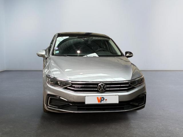 Volkswagen Passat image 6