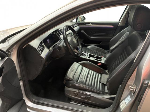 Volkswagen Passat image 1