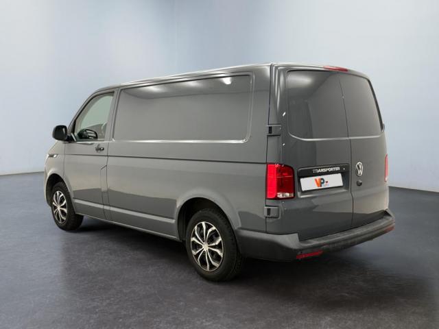 Volkswagen Transporter image 2