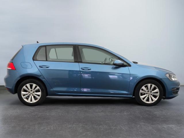 Volkswagen Golf image 6