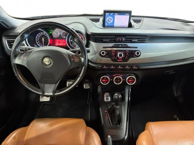 Alfa Romeo Giulietta image 4