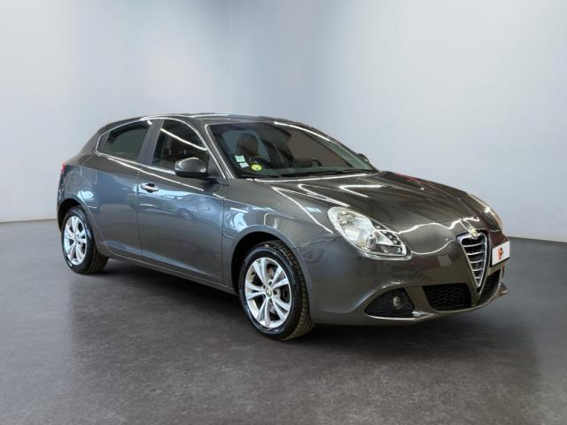 Alfa Romeo Giulietta image 9