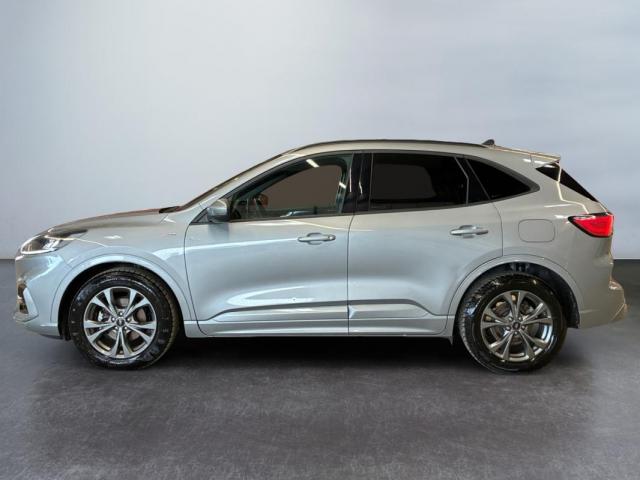 Ford Kuga image 4