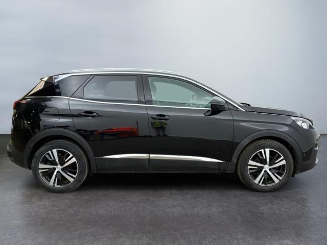 Peugeot 3008 image 2