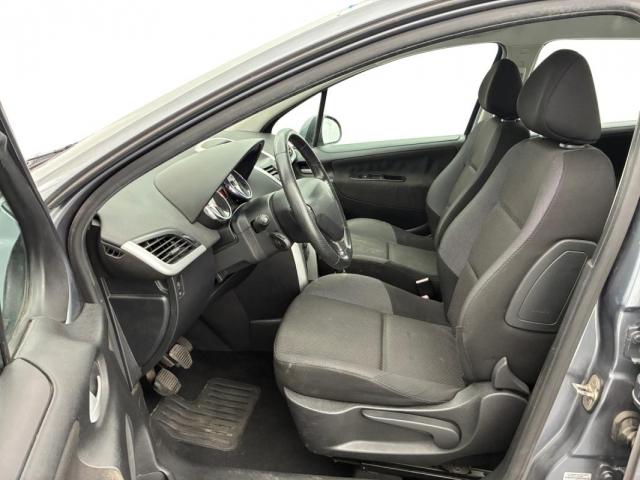 Peugeot 207 Sw image 9