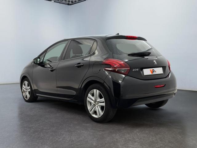 Peugeot 208 image 8