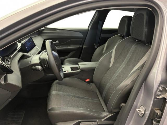 Peugeot 308 image 2