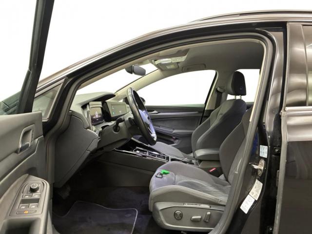 Volkswagen Golf Sw image 9