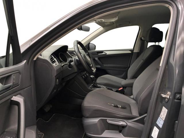 Volkswagen Golf image 9