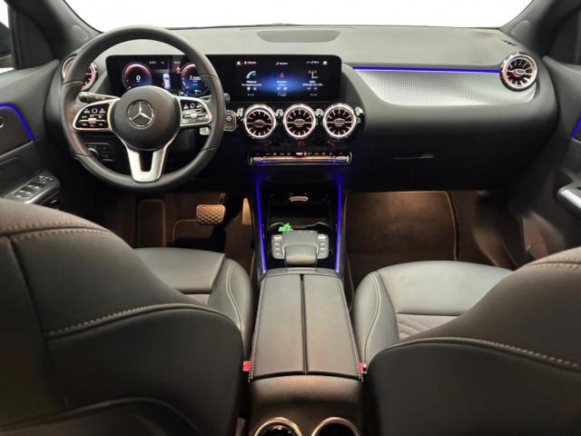 Mercedes Benz Gla image 9