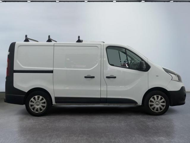 Renault Trafic image 7
