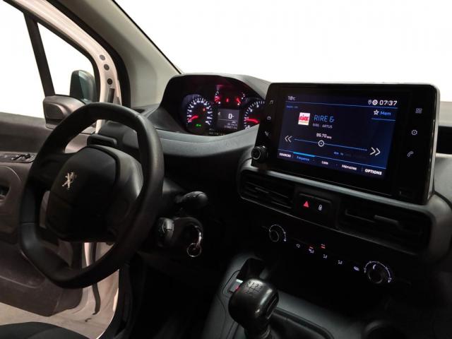 Peugeot Partner image 2
