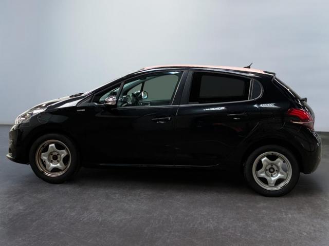 Peugeot 208 image 5