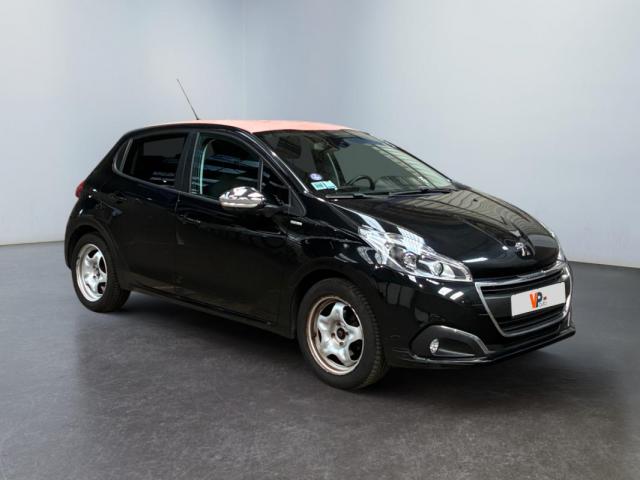 Peugeot 208 image 2