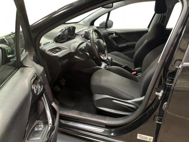 Peugeot 208 image 4